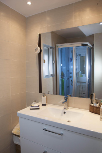 Wonderful single bedroom near Galería ALARCÓN CRIADO - Gallery - 10