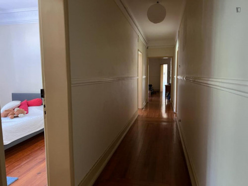 Nice single bedroom not too far from Areeiro metro station - Gallery - 9