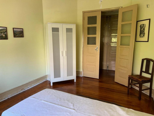 Lovely double bedroom close to Alameda metro station