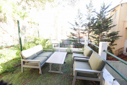 Entire 2-bedroom apartment with private terrace in Campo de Ourique - Gallery - 6