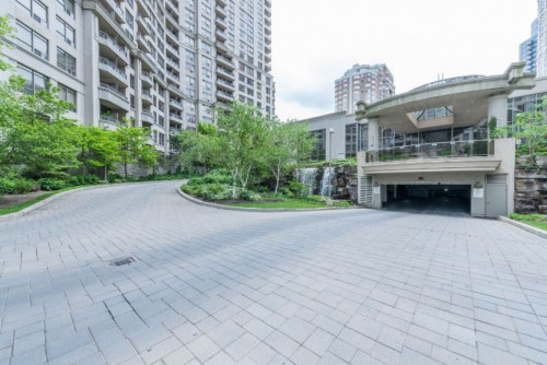 PlanURstay – Business Condo Near Square One - Gallery - 3