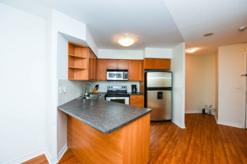 PlanURstay – Business Condo Near Square One - Gallery - 25