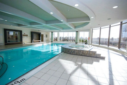 PlanURstay – Business Condo Near Square One - Entertainment