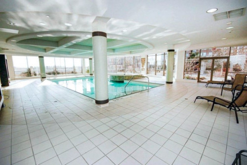 PlanURstay – Business Condo Near Square One - Gallery - 18