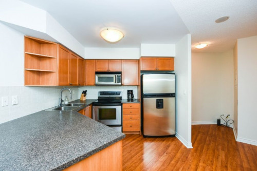 PlanURstay – Business Condo Near Square One - Gallery - 31