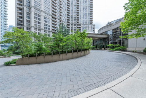 PlanURstay – Business Condo Near Square One - Gallery - 6
