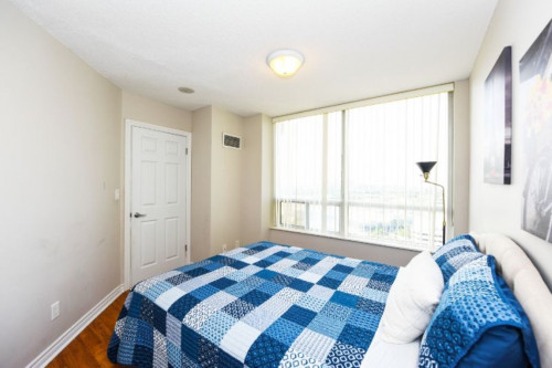 PlanURstay – Business Condo Near Square One - Gallery - 34