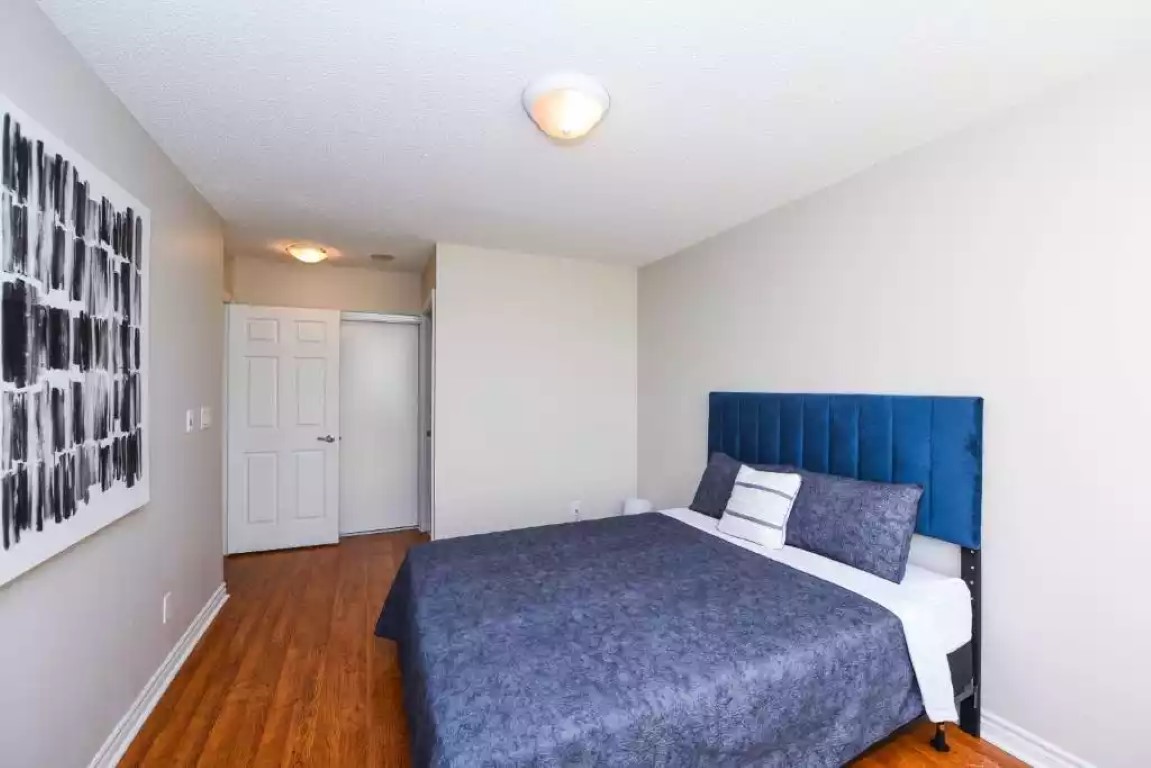 PlanURstay – Business Condo Near Square One - Gallery - 37