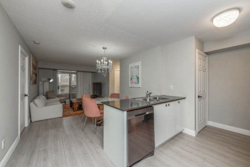 Burnhamthorpe Rd W Serviced Apartments - Gallery - 37