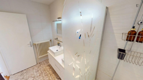 Cosy double bedroom not far from Courbevoie train station - Gallery - 8