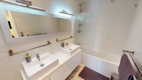 Cosy double bedroom not far from Courbevoie train station - Gallery - 9