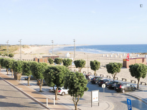 Sunny 2-bedroom apartment near Praia da Apúlia