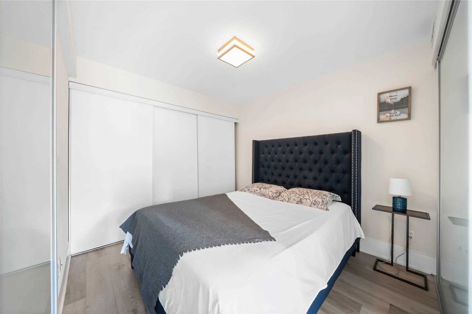 Front Street West Apartments - Gallery - 20