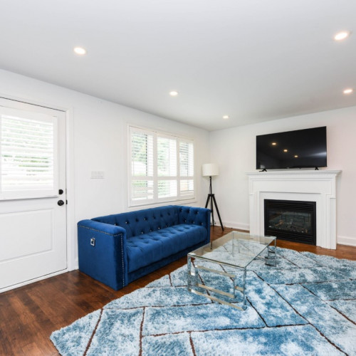 Queen Street West House - Communal Area