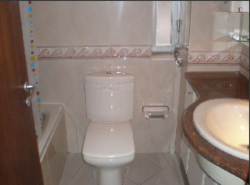 Cosy Single Bedroom close to University of Maia