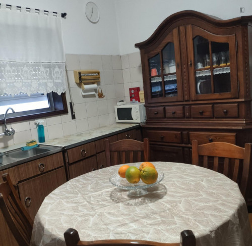 Cosy Single Bedroom close to University of Maia