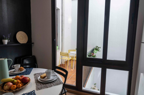 Charming 3-bedroom apartment near Iglesia San Antón