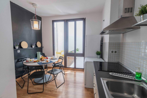 Charming 3-bedroom apartment near Iglesia San Antón