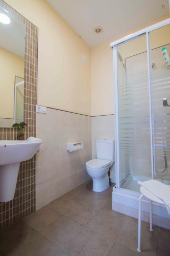 Charming 3-bedroom apartment near Iglesia San Antón - Gallery - 7