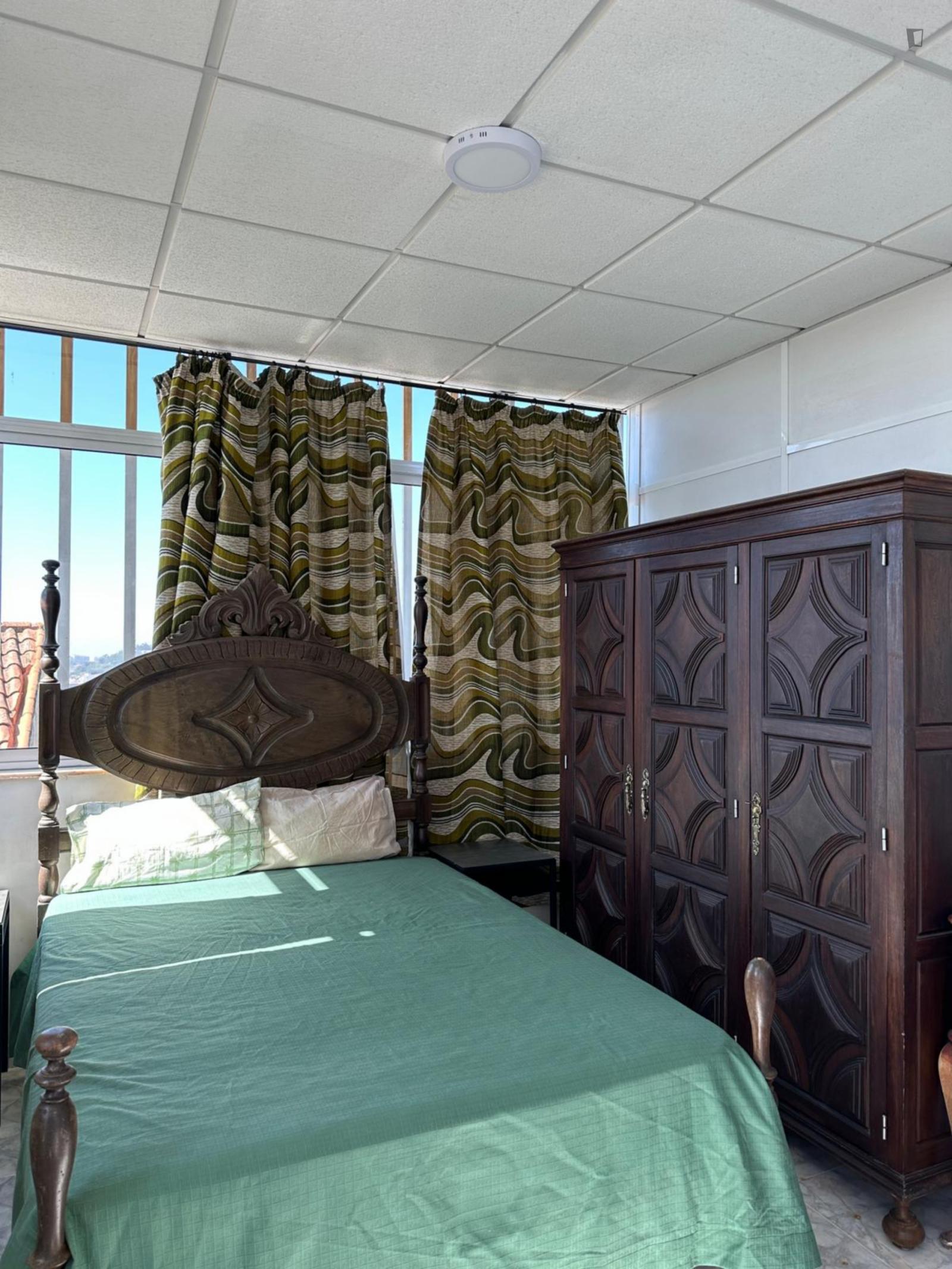 Snug Double Bedroom In Casal De Cambra - Snug double bedroom in Casal de Cambra - Gallery - 1