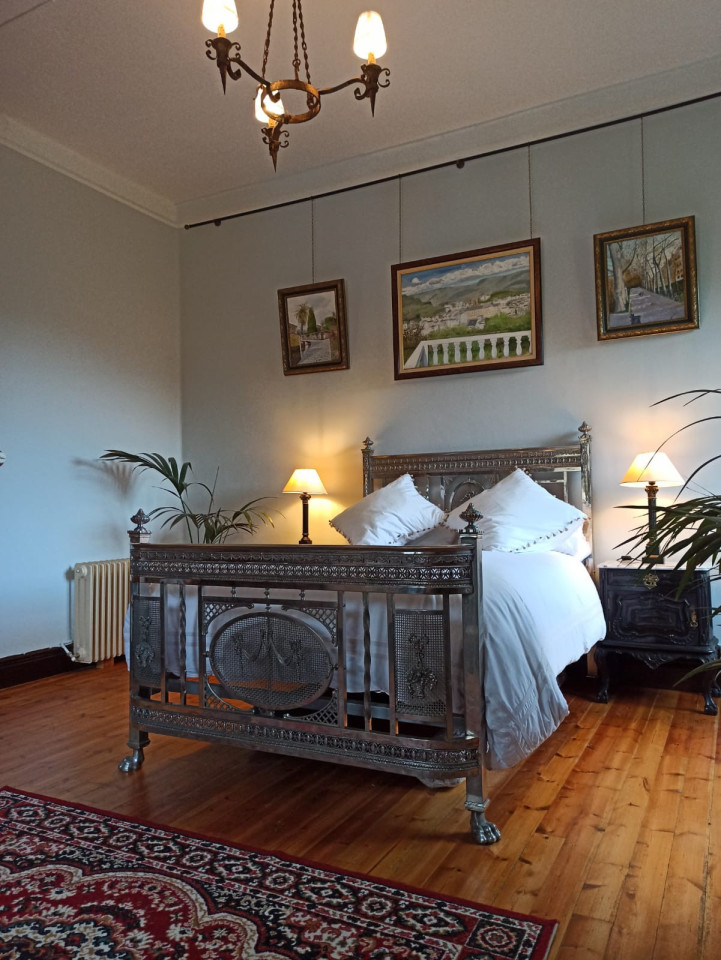  ROOM WITH SHARED BATHROOM  -  Gorgeous palazzo near Pazo De San Isidro  - Gallery -  3