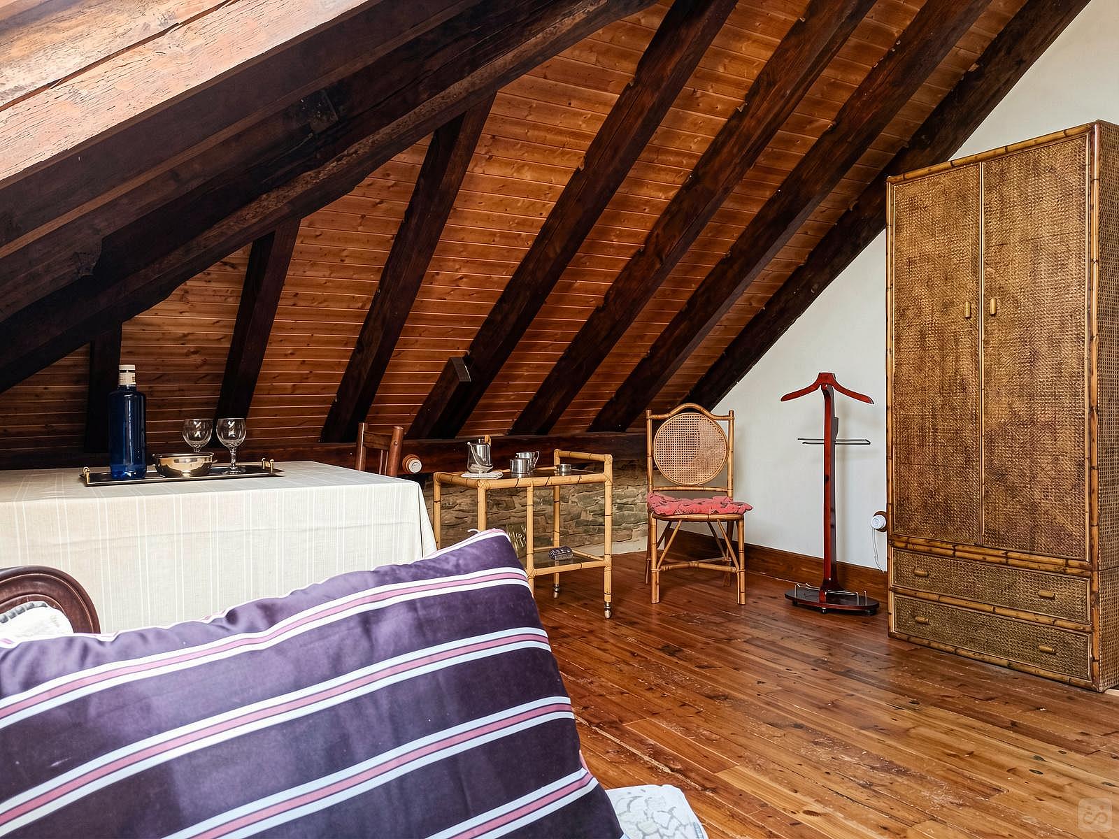  EN-SUITE ROOM  -  Gorgeous palazzo near Pazo De San Isidro  - Gallery -  7