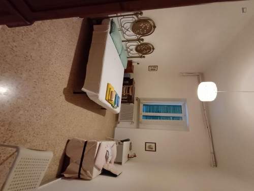 Homely double bedroom near Piazza IV Novembre - Gallery - 8