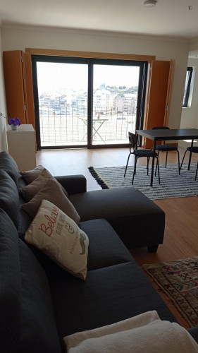 Snug studio with balcony close to Marquês metro station