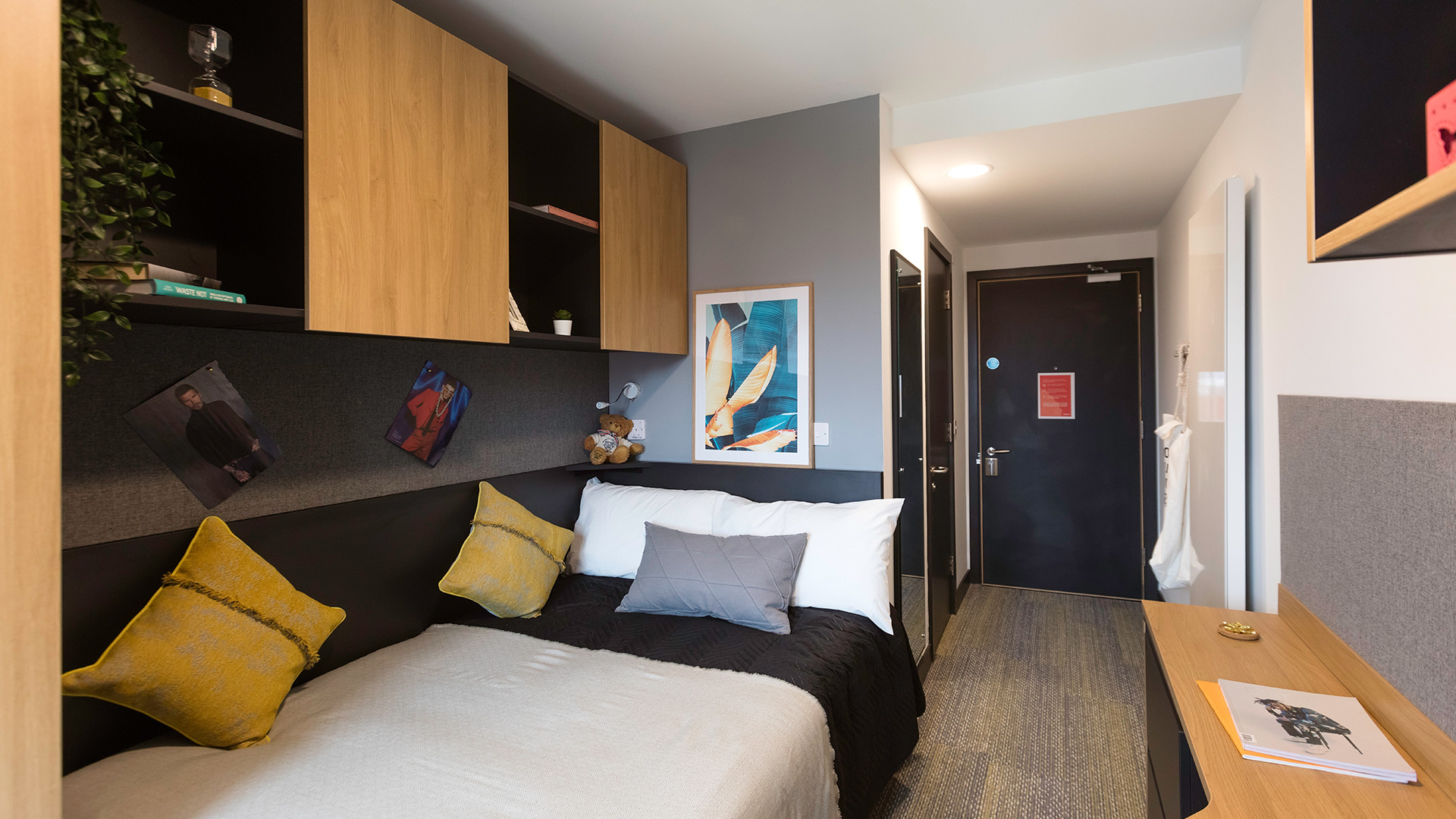  Silver En Suite (6 Bed) East View Upper Floor  -  Aspen  - Gallery -  1