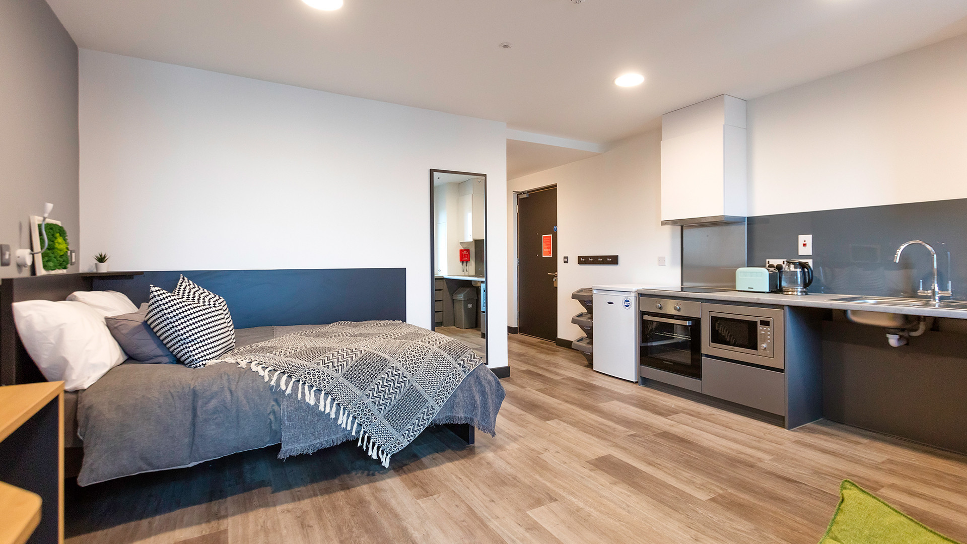  Studio  -  Aspen  - Gallery -  4