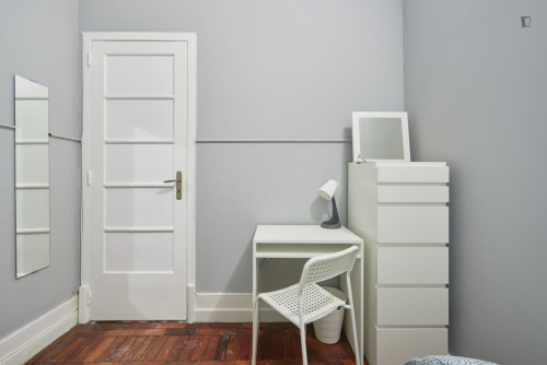 Humble single bedroom close to NOVA Uni - Gallery - 5