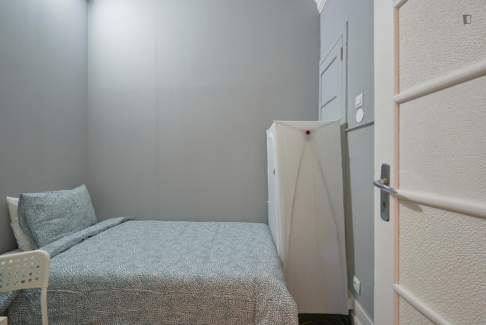 Humble Single Bedroom Close To NOVA Uni - 1