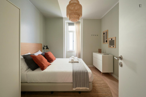 Comfy double bedroom close to Alameda metro station