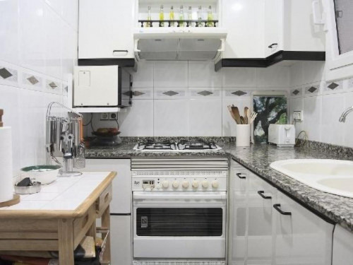 Cozy single bedroom in Barcelona close to Sagrada Familia