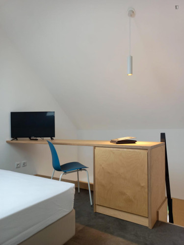 Inviting studio near Faria Guimarães metro station