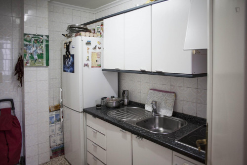 Cool twin bedroom not far from Facultad de Bellas Artes US - Gallery - 8