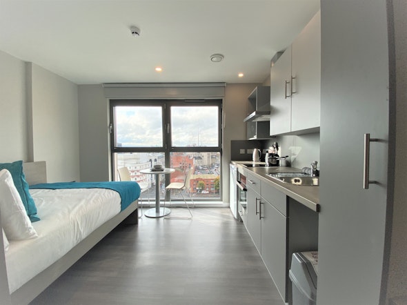 Studio Gold - Little Patrick Street - Gallery - 1