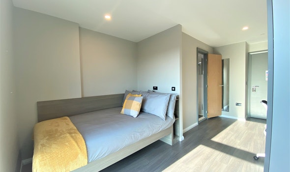 En-Suite Silver - Accessible - Little Patrick Street - Gallery - 1