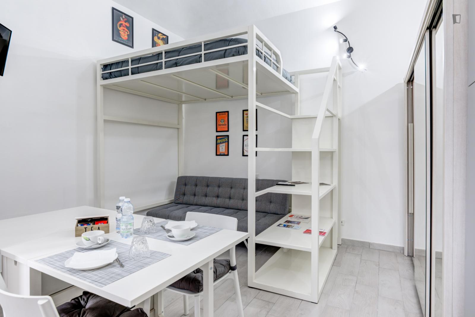 Bright Studio Close To Principi D'Acaja Metro Station - 1