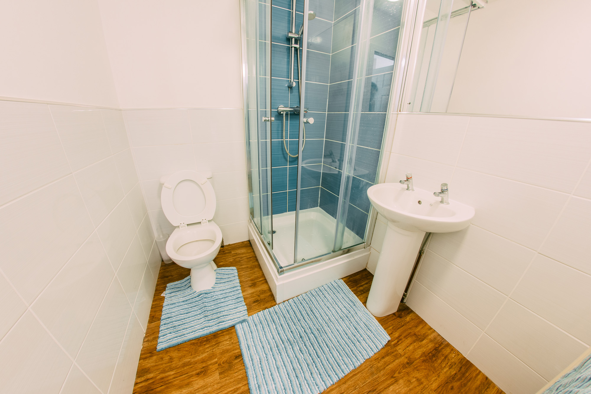  3-Bedroom Apartment - 389 Beverley Road  -  بيفرلي رود هول  - Gallery -  9