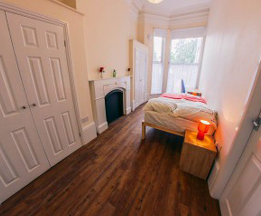  1-Bedroom Apartment - 391 Beverley Road  -  بيفرلي رود هول  - Gallery -  1