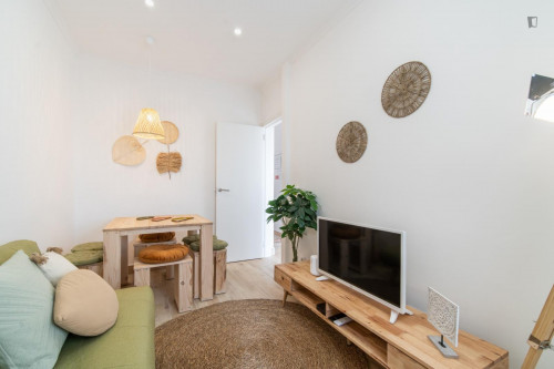 Pleasant 2-bedroom apartment with balcony in Olaias - Gallery - 14