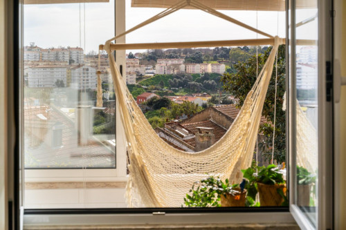 Pleasant 2-bedroom apartment with balcony in Olaias - Gallery - 6