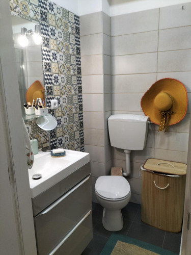 Sunny 1-bedroom apartment with spacious terrace next to metro! - Gallery - 8