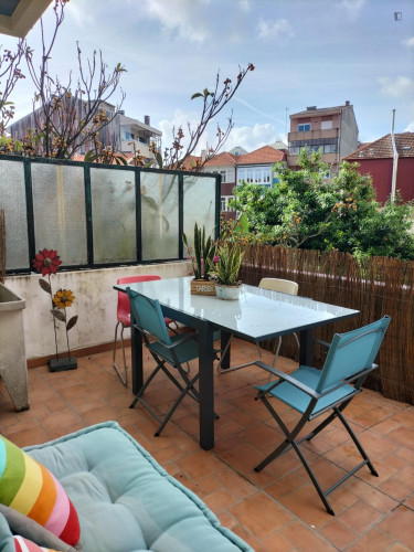 Sunny 1-bedroom apartment with spacious terrace next to metro! - Gallery - 11