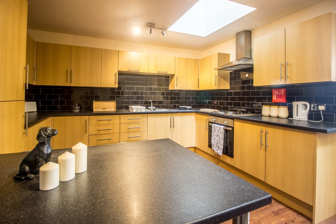  5-Bedroom Apartment - APT 4 Alexandra House  -  Alexandra House Hull  - Gallery -  4