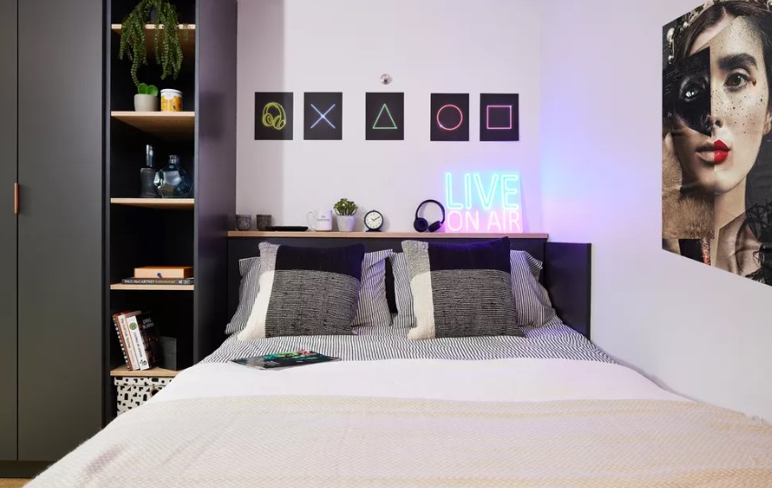  Classic Plus Studio  -  Pebble Mill Student Accommodation Birmingham - Flexible Tenancies  - Gallery -  3