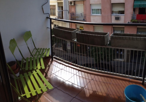 Single bedroom in a 4-bedroom apartment near Puerta de Almodóvar - Gallery - 10