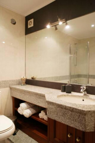 Very cool 2-bedroom apartment in Parque das Nações