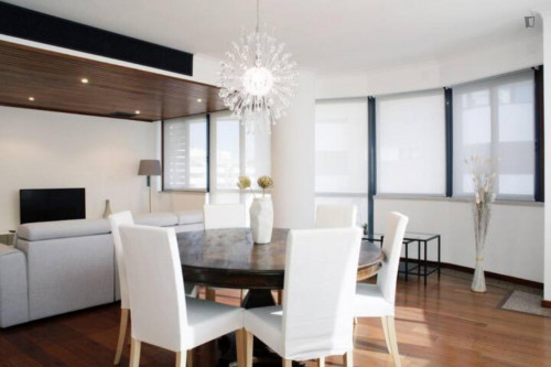 Very cool 2-bedroom apartment in Parque das Nações - Gallery - 21
